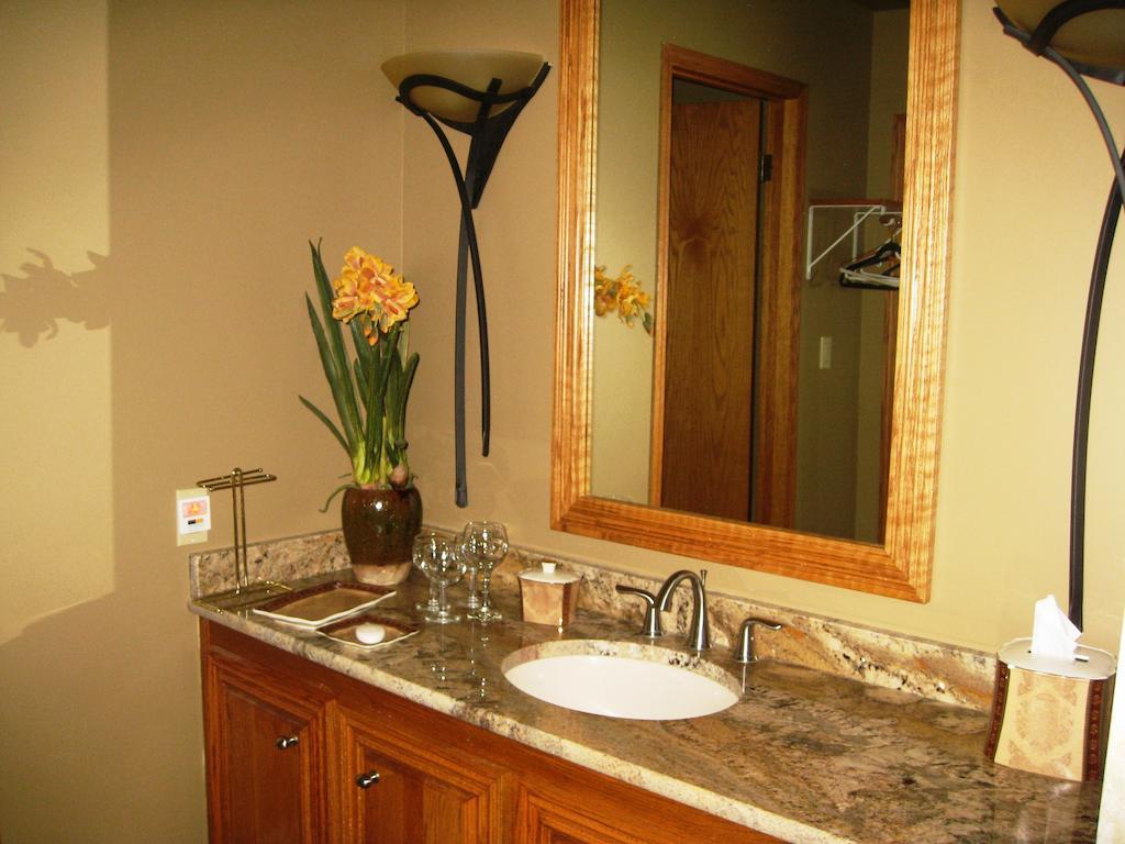 McDougall Lane Bed&Breakfast Drumheller Exterior foto