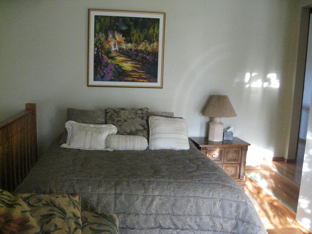 McDougall Lane Bed&Breakfast Drumheller Exterior foto