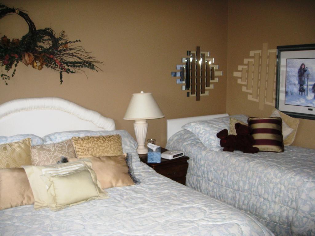 McDougall Lane Bed&Breakfast Drumheller Zimmer foto