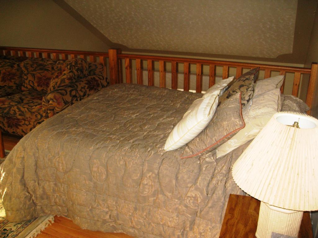 McDougall Lane Bed&Breakfast Drumheller Exterior foto