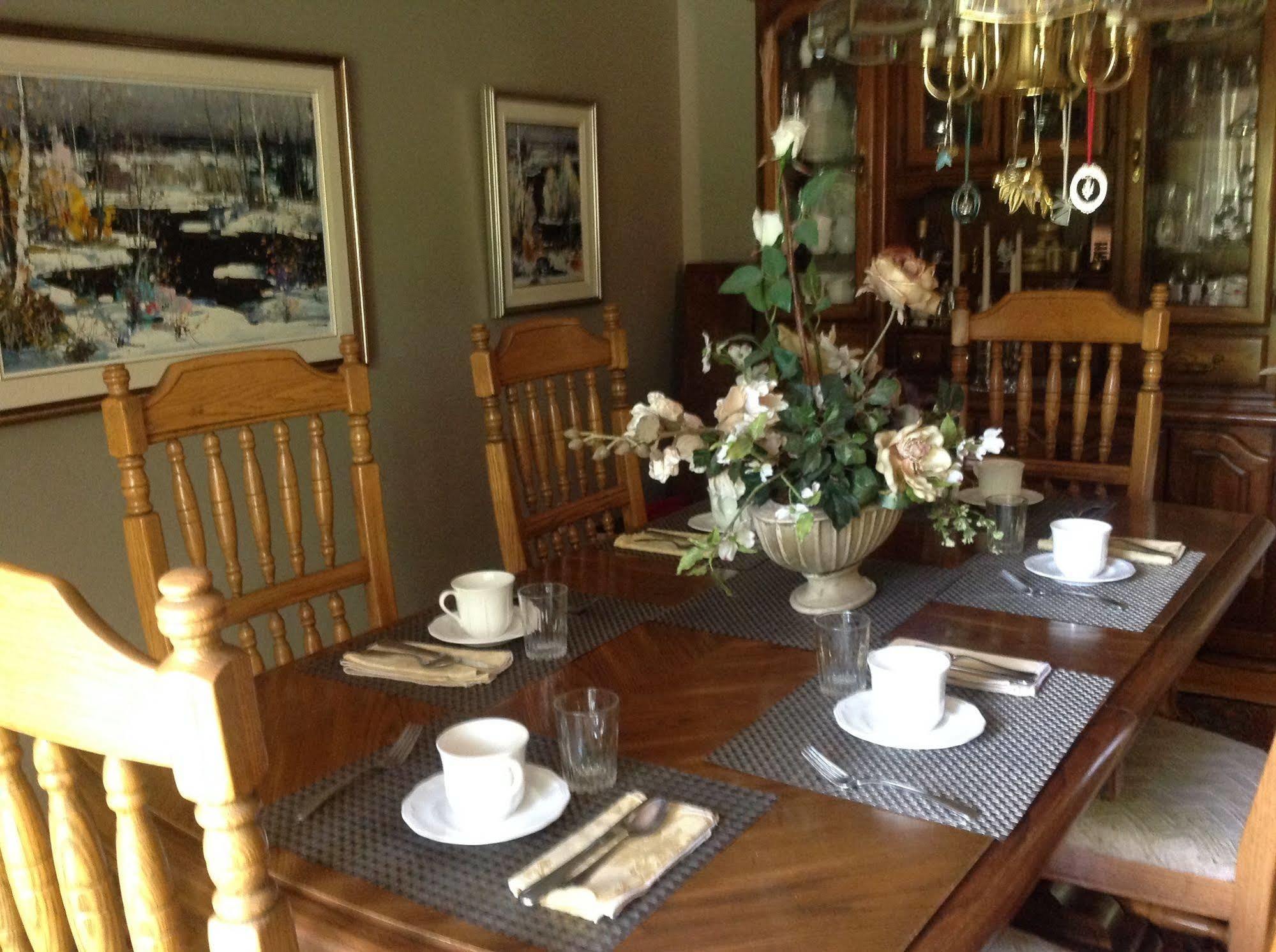 McDougall Lane Bed&Breakfast Drumheller Exterior foto